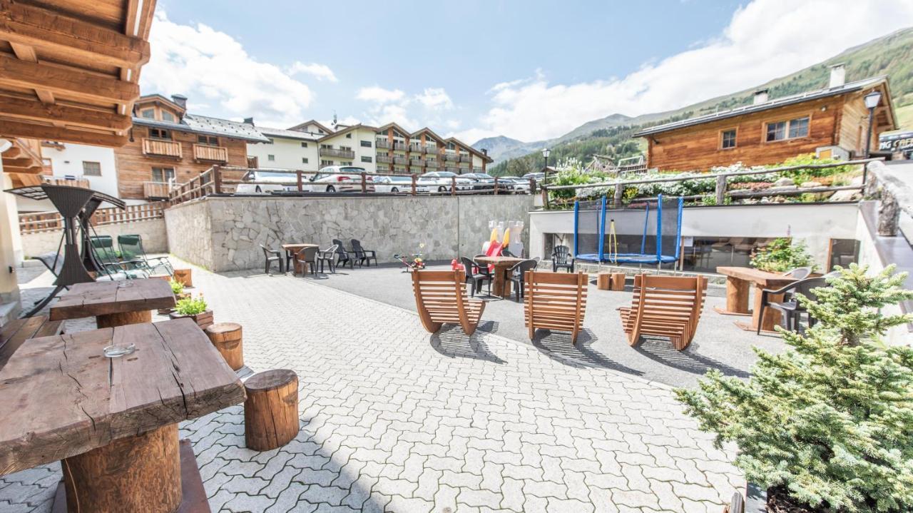 Hotel Le Alpi Livigno Buitenkant foto